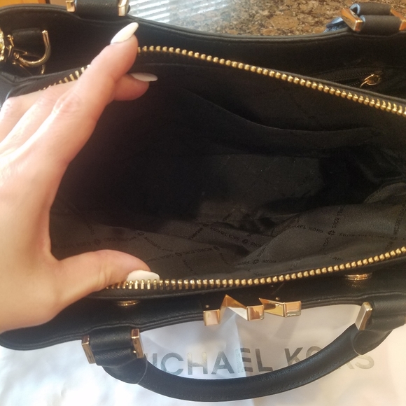 Michael Kors bag - Picture 3 of 3